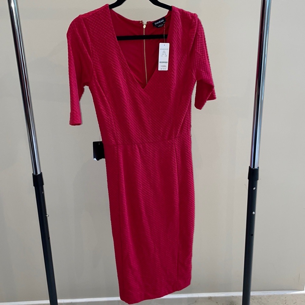 NWT BEBE VNECK MIDI DRESS!